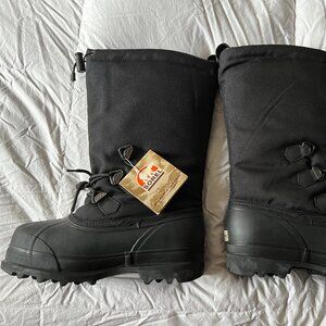 NWT Sorel Glacier Waterproof Boots in black Men's US 9